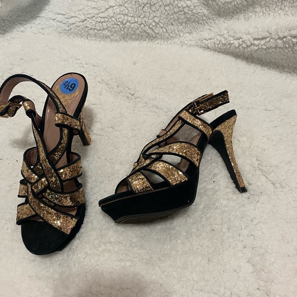 Vince Camuto heels size 6.5 - Picture 3 of 6